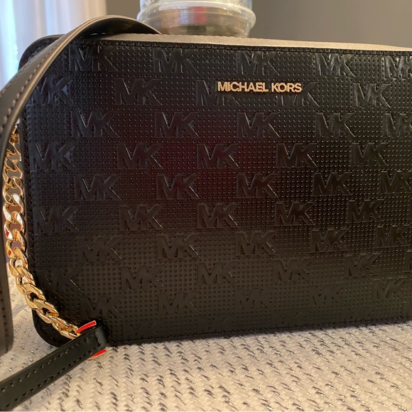 NWT! Michael Kors Jet Set Zip Crossbody Bag - Picture 3 of 16